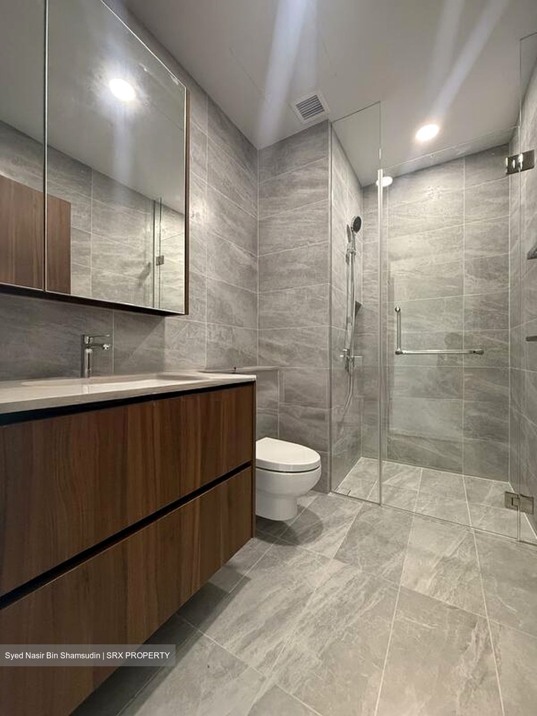 Phoenix Residences (D23), Apartment #514012021